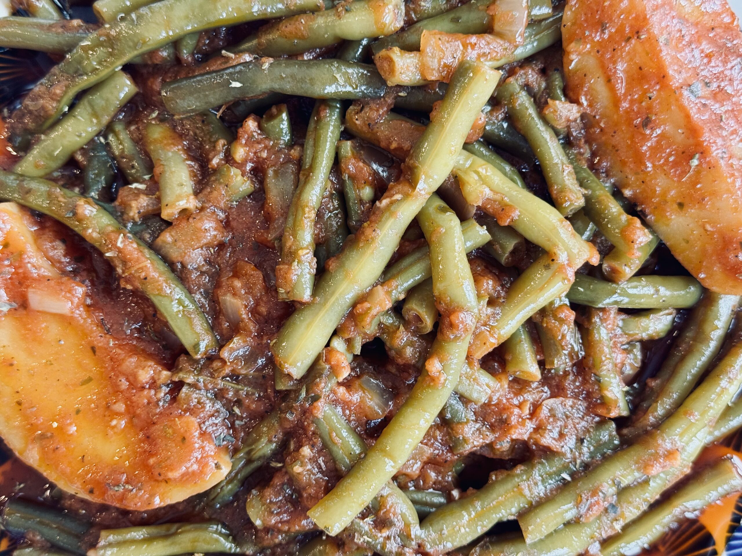 Greek Fasolakia (Green Beans in Tomato Sauce)
